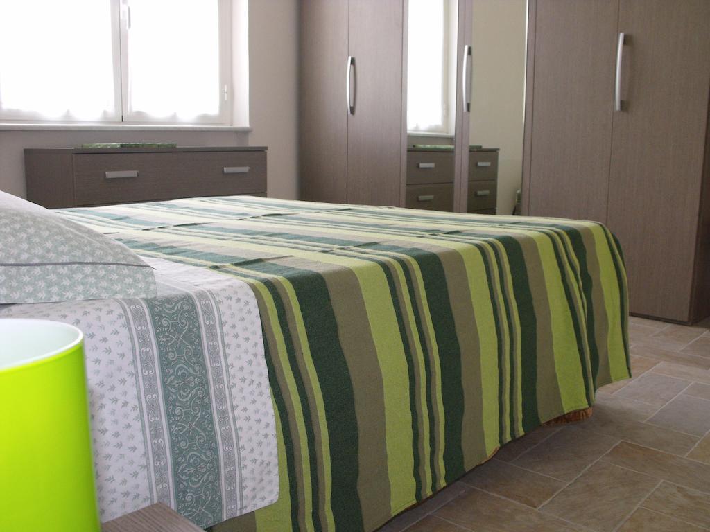 Agriturismo Gli Ulivi ガルレンダ 部屋 写真