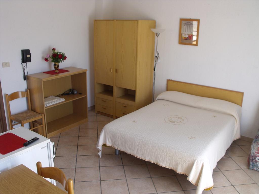 Agriturismo Gli Ulivi ガルレンダ 部屋 写真