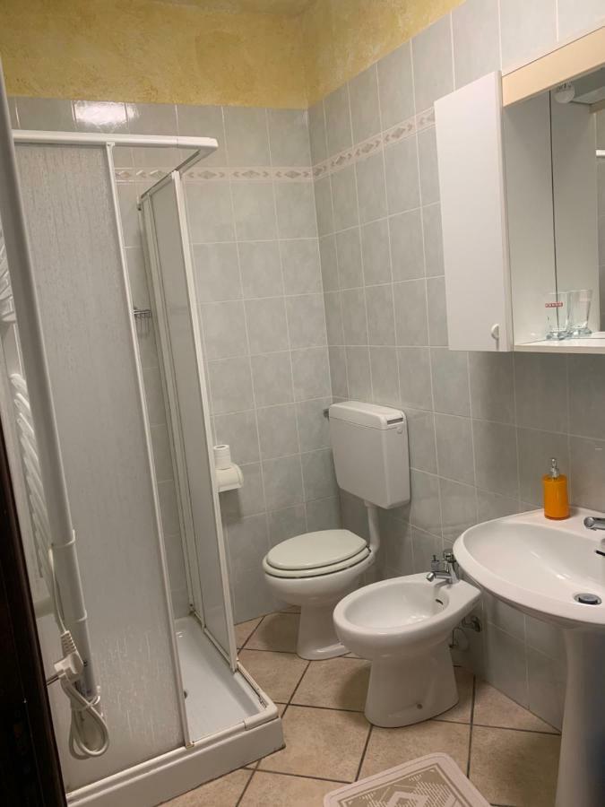 Agriturismo Gli Ulivi ガルレンダ エクステリア 写真